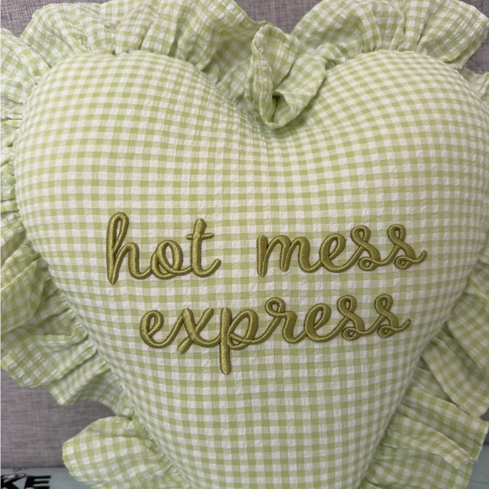 Hot mess express pillow nwot